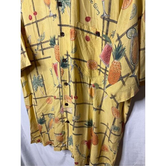 COPY - Tori Richard size medium men's button collard short sleeve casual shirt … - Picture 3 of 9